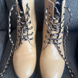 Like New! Women’s Franco Sarto Boots